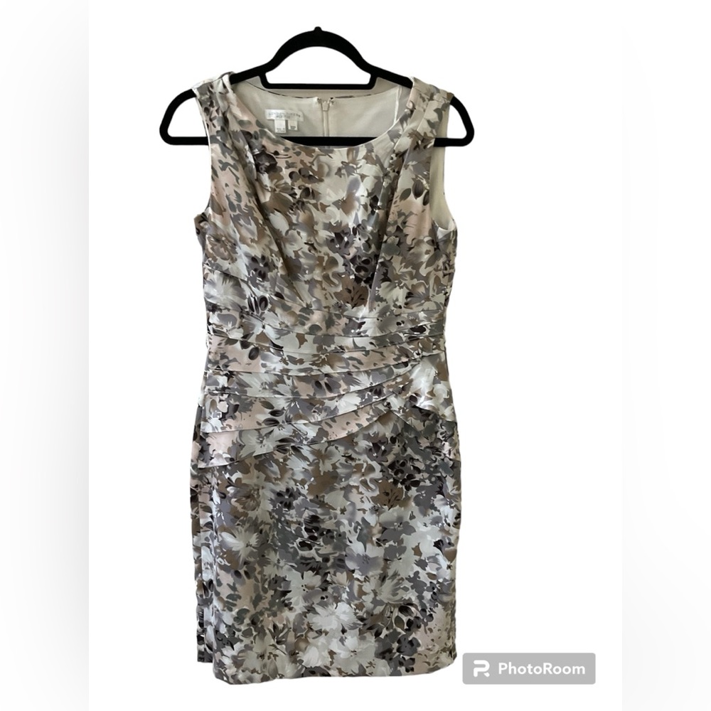 Pretty sheath cocktail dress 10 petite